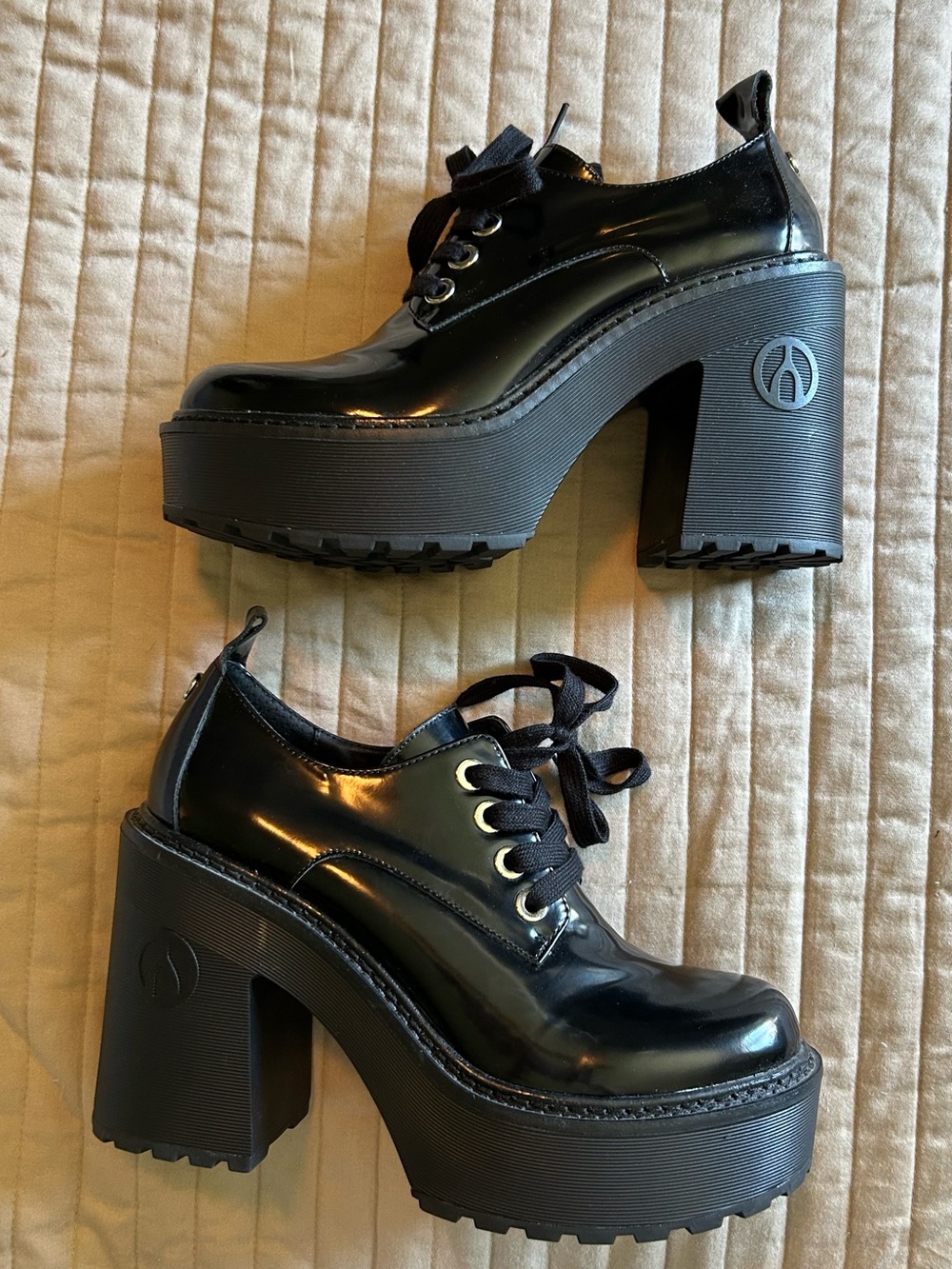 Wishbone Black Patent Lace-Up Platform Shoes - Picture 7 of 9